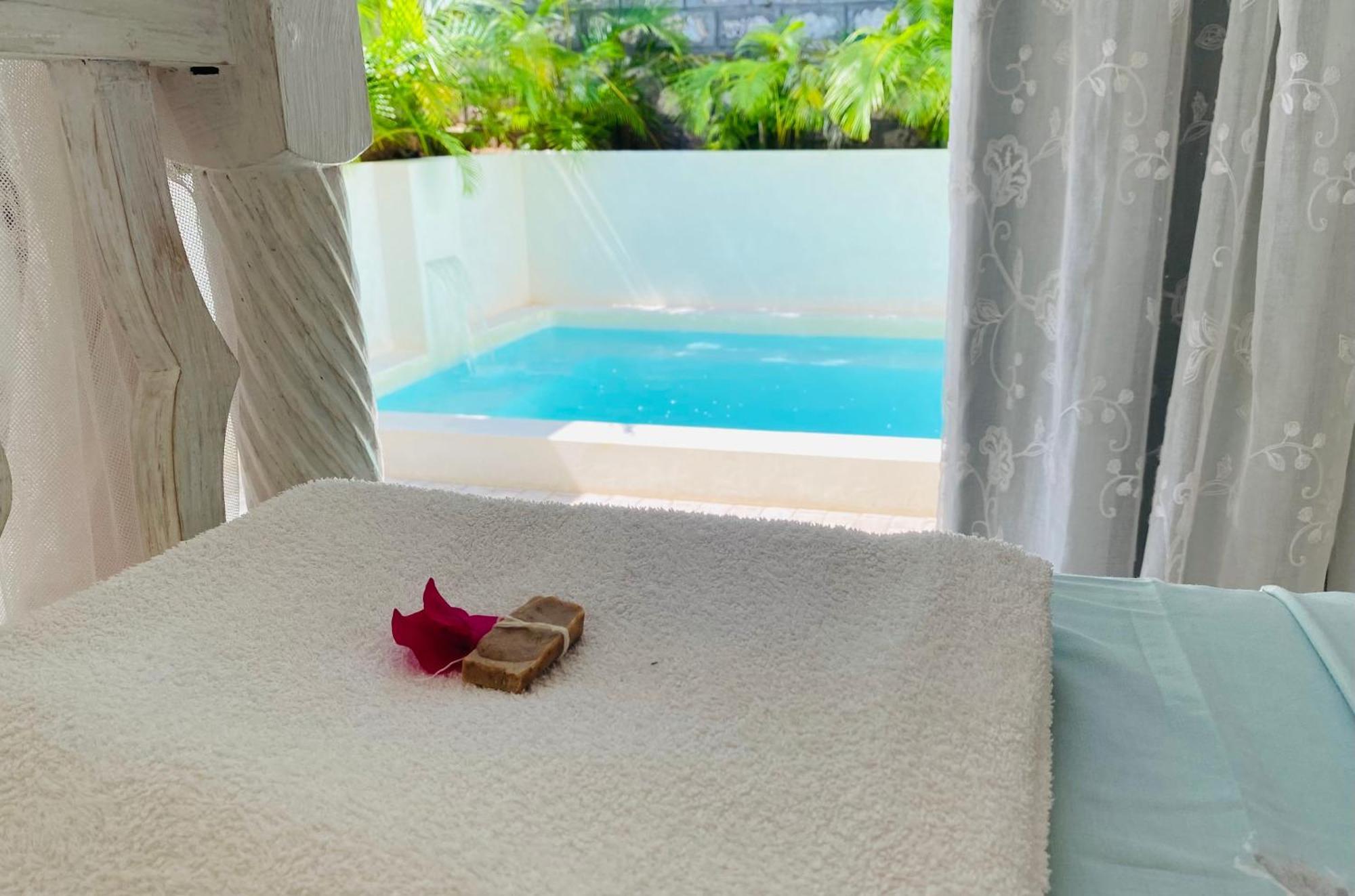 Nyumba Nyekundu Villa วาตามู ภายนอก รูปภาพ
